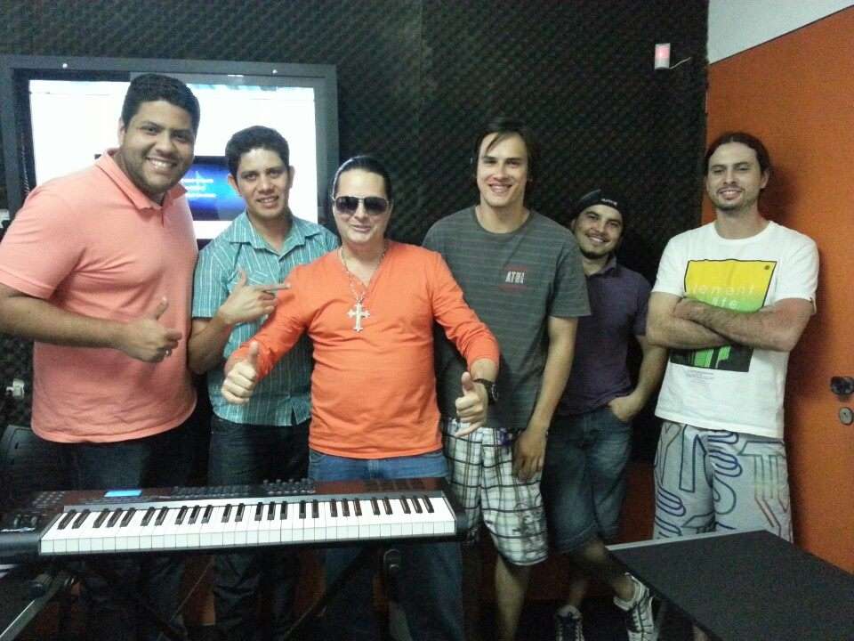 Troy Music, Marcinho, Marcos Morrone, Luciano Anacleto, Denis Cardozo e Luiz Junior - Foto Divulgação 
