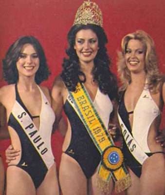 Marta Jussara da Costa, Miss Brasil 1979 posando para fotos junto com a Miss São paulo e Goiás