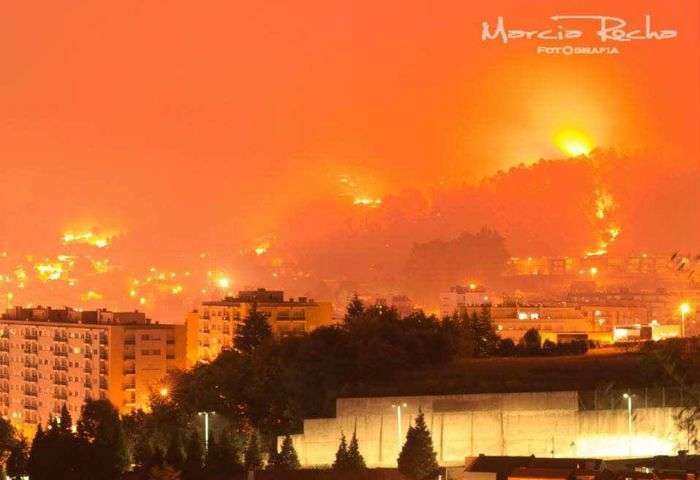 Incêndio destrói parte da cidade de Braga em Portugal - foto: Márcia Rocha