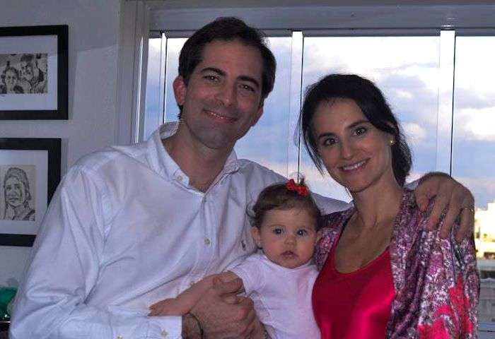 Michele Nigro Ribeiro com seu esposo e filha - Foto: Alvaro Talaia