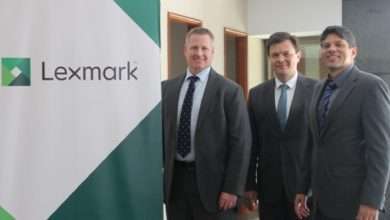 Da esquerda para a direita os executivos da Lexmark Sean Gibbons, principal consultor global de Segurança da Lexmark; Luis Fernando Campos, gerente regional de Serviços profissionais da Lexmark para a América Latina; e Germán Daza, gerente de Marketing de Produtos da Lexmark para a América Latina.