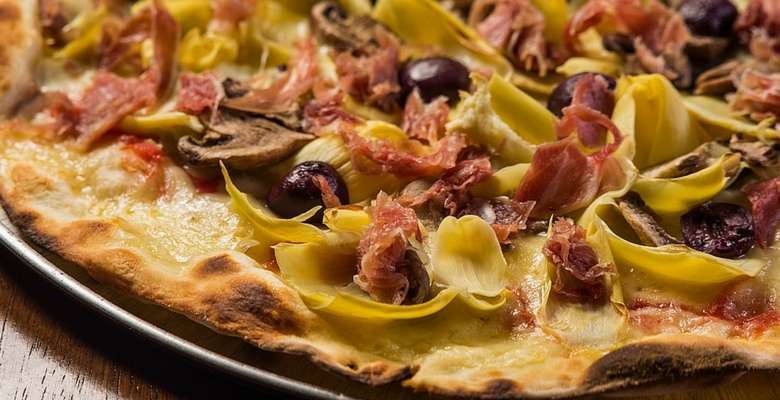 Soleil Pizza inaugura nova área com o conceito “pizza bar” - “Capricciosa”, com Presunto Parma, alcachofra, cogumelo e azeitona