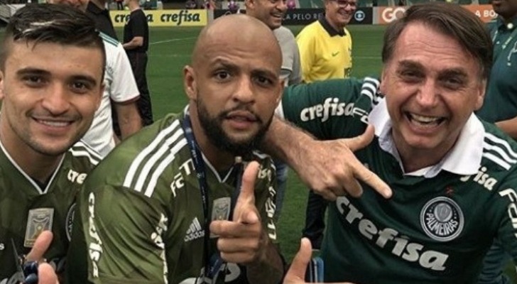 Palmeiras levantou taça de campeão junto a Bolsonaro