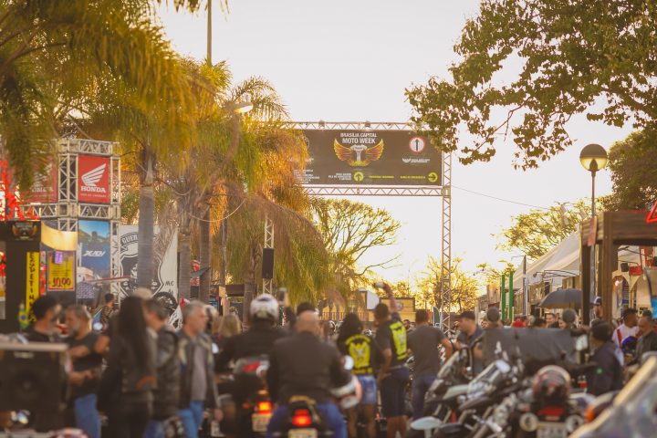 Brasília é a Capital do Moto Week que reúnecerca de 700 mil motociclistas do Brasil e países vizinhos
