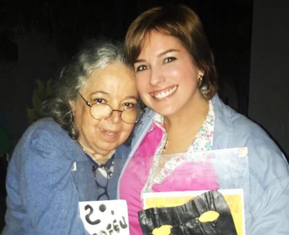 Camila Amado recebe homenagem ao lado de Vanessa Fontana