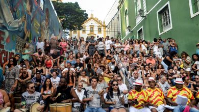 Dia nacional do samba é comemorado na Escadaria do Rosário