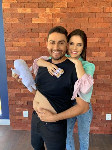Mano Walter e Débora Silva anunciam gravidez
