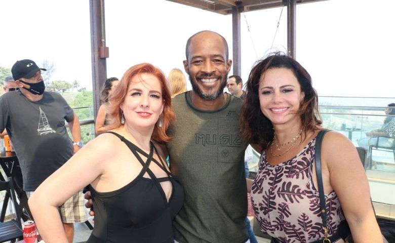 Viviane Araujo Vanessa Fontana realizaram coletiva do filme Recomeçar