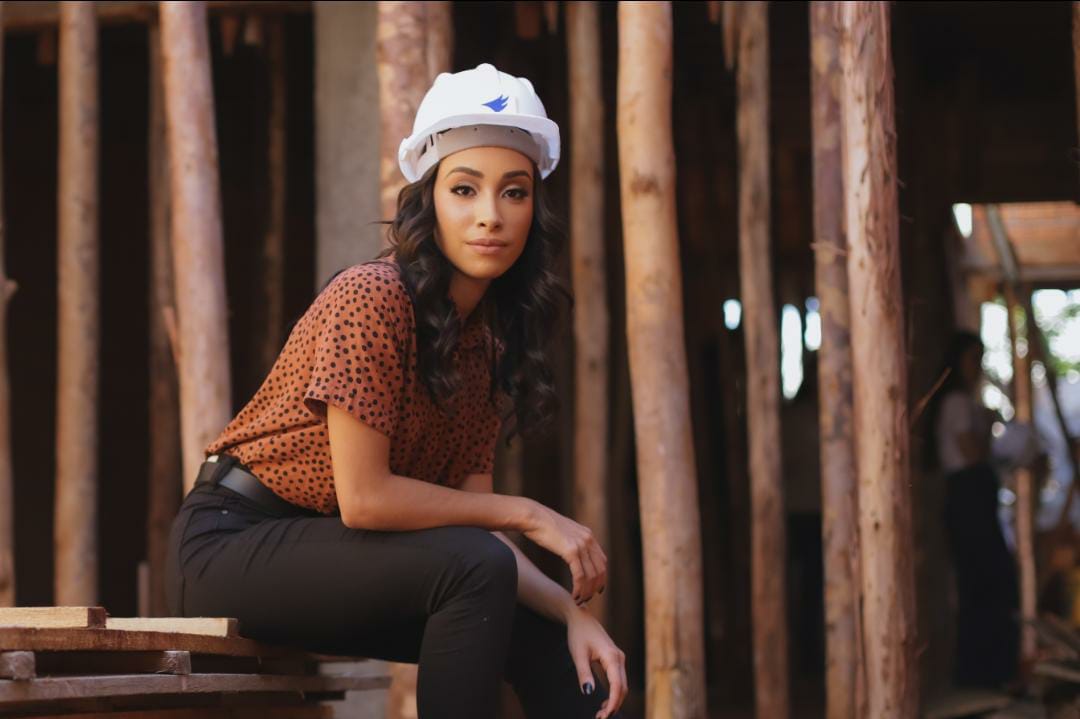 Larissa Godoy – Criando projetos com alma e significado