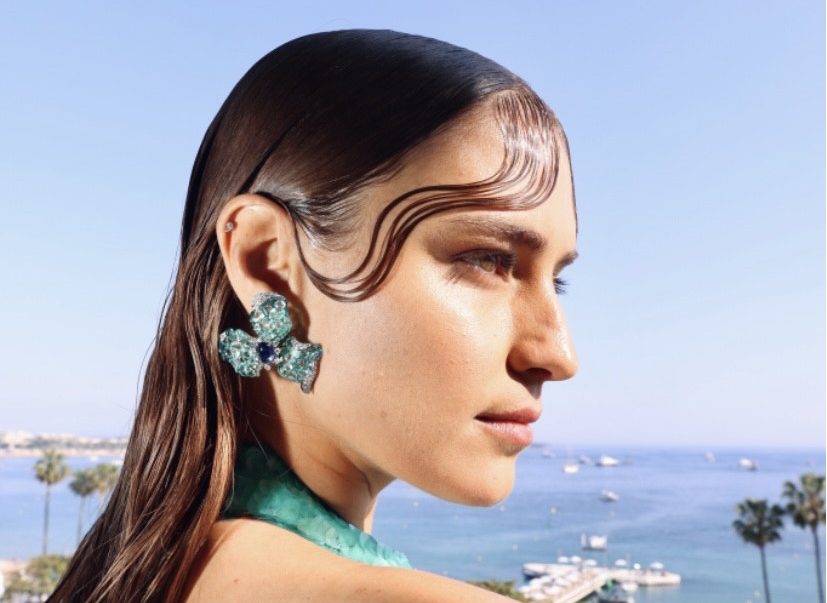 Top model Fernanda Liz brilha em mais um dia no Festival de Cannes
