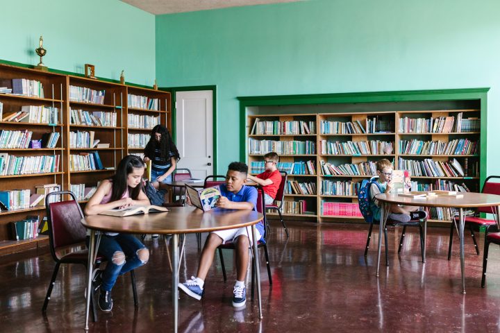 Pesquisa traz um retrato das bibliotecas escolares no cenário paulista. Foto RDNE Stock