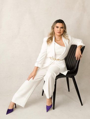 Descubra a arte da dermatologia natural e individualizada com a Dra. Talita Fernandes