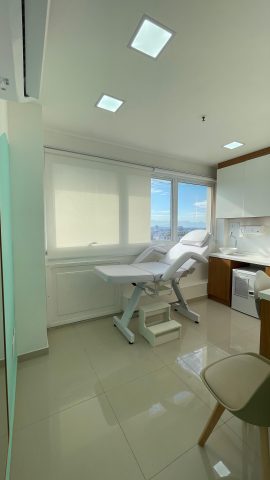 Clínica de Estética Hela: Excelência e cuidado em cada detalhe Clínica de Estética Hela: Excelência e cuidado em cada detalhe