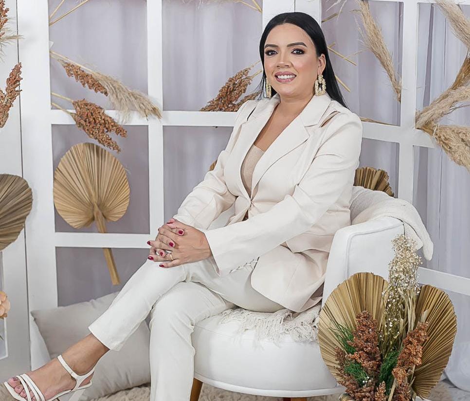 Superação e sucesso: Dra. Suellen Silva revoluciona a biomedicina estética em Maringá