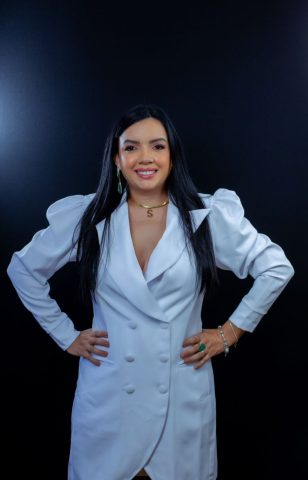 Superação e sucesso: Dra. Suellen Silva revoluciona a biomedicina estética em Maringá Superação e sucesso: Dra. Suellen Silva revoluciona a biomedicina estética em Maringá