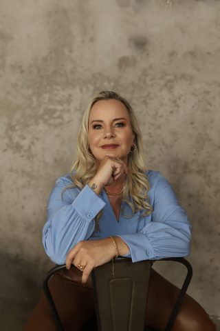 O impacto da Harmonização Facial: Como Dra. Janayna Oliveira está redefinindo a beleza e a autoestima O impacto da Harmonização Facial: Como Dra. Janayna Oliveira está redefinindo a beleza e a autoestima