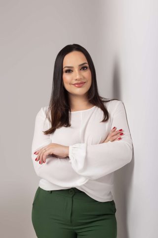 Equilíbrio hormonal e bem-estar: A jornada transformadora de Dra. Sabrina Rodrigues