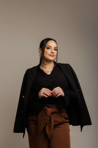 Equilíbrio hormonal e bem-estar: A jornada transformadora de Dra. Sabrina Rodrigues