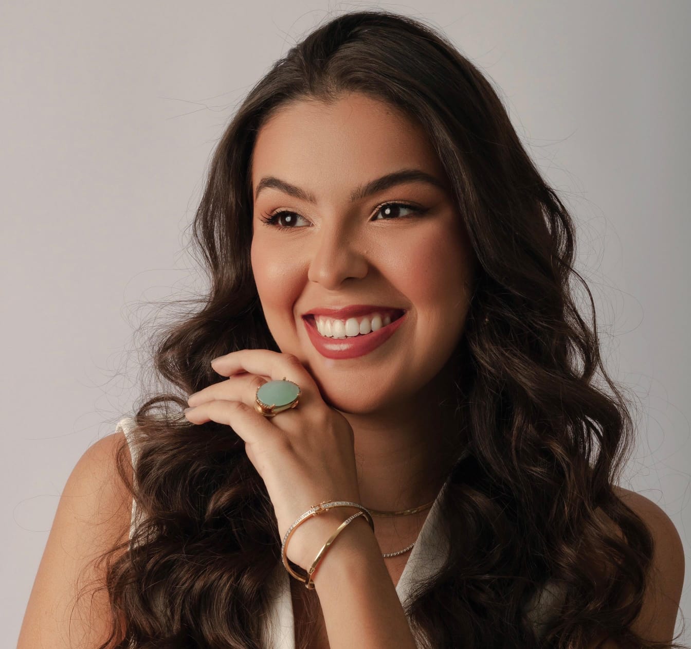 Dra. Maria Eduarda Hack: Unindo saúde e estética na Harmonização Facial