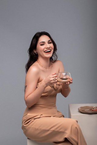 Dra. Bruna Alves: Quando a odontologia vai além do sorriso Dra. Bruna Alves: Quando a odontologia vai além do sorriso