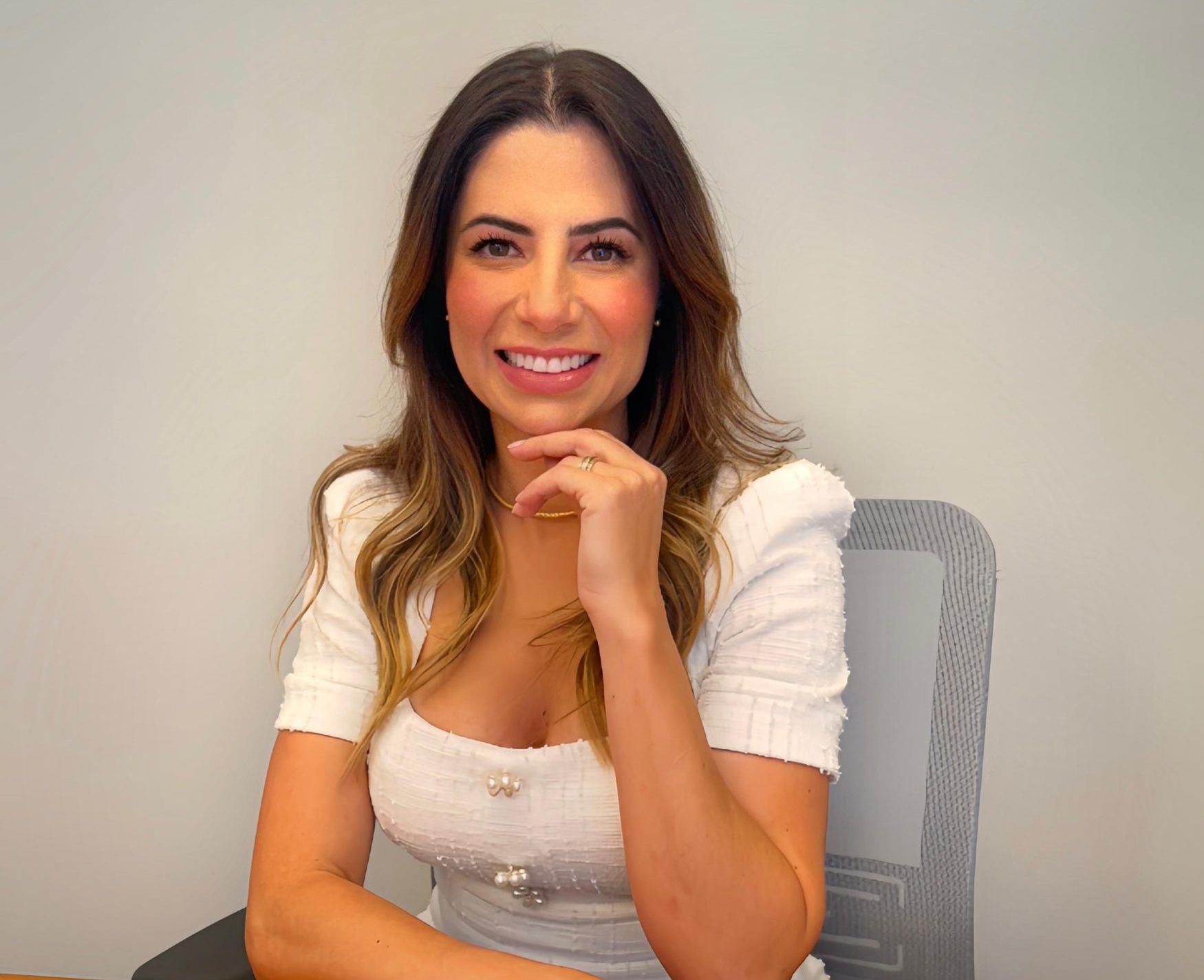 Harmonização glútea em alta: Priscila Goulart D’Isanto lidera com inovação e precisão