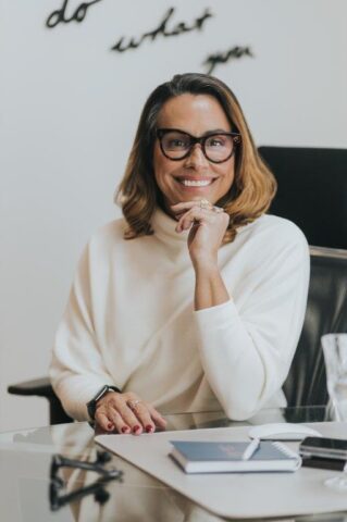 Dra. Bianca Oliveira: A médica que está transformando o tratamento de feridas no Brasil Dra. Bianca Oliveira: A médica que está transformando o tratamento de feridas no Brasil