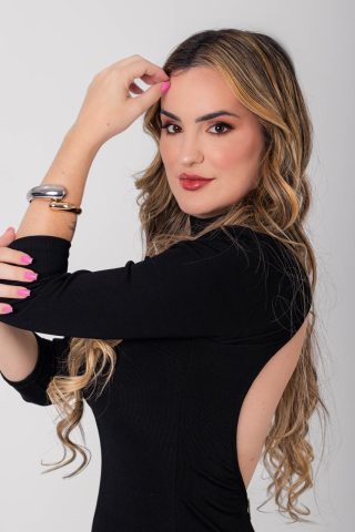 Harmonia e confiança com Dra. Thaise Geiadina