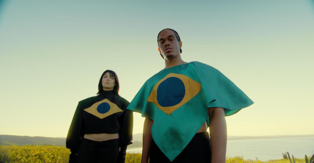 Akraza: moda autoral com essência eslava e luxo contemporâneo