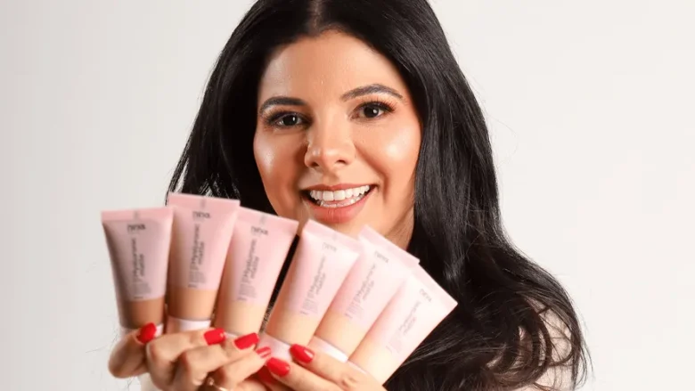 Shirley Costa: A maranhense que revolucionou a maquiagem nacional Shirley Costa: A maranhense que revolucionou a maquiagem nacional