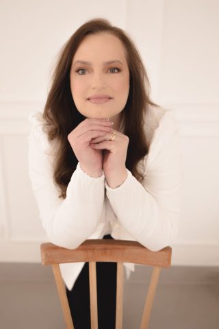 Dra. Camila Cavicchioli e o cuidado integral Dra. Camila Cavicchioli e o cuidado integral
