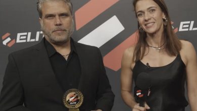 Frederico Lapenda é laureado com o Prêmio de Excelência em Entretenimento Esportivo por sua contribuição à Capoeira no ECF