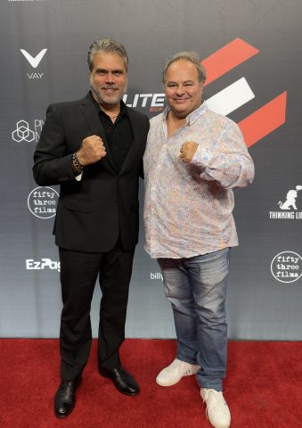 Frederico Lapenda é laureado com o Prêmio de Excelência em Entretenimento Esportivo por sua contribuição à Capoeira no ECF Frederico Lapenda é laureado com o Prêmio de Excelência em Entretenimento Esportivo por sua contribuição à Capoeira no ECF