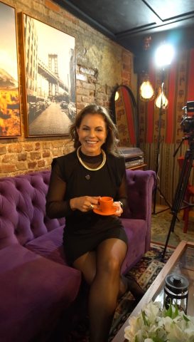 De Executiva a Podcaster: Ana Paula Klein e a Arte de Contar Histórias que Conectam