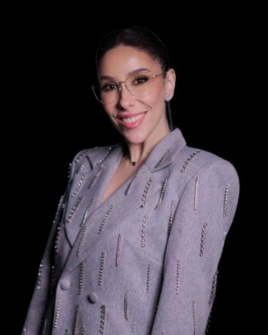 Dra. Vanessa Defelícibus: a força que transforma a estética em ciência, ética e propósito Dra. Vanessa Defelícibus: a força que transforma a estética em ciência, ética e propósito