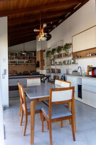 Verônica Fraga: a arquiteta que constrói lares que curam Verônica Fraga: a arquiteta que constrói lares que curam