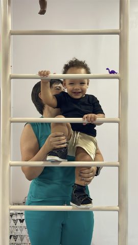 Dra. Carol Cavalcante: A fisioterapia pediátrica que nasce do propósito