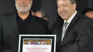 Frederico Lapenda recebe Prêmio Expressão no Entretenimento Esportivo