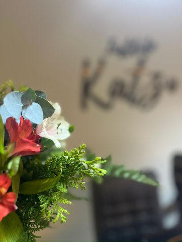 Instituto Katz lança campanha que transforma o autocuidado no presente ideal de fim de ano