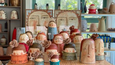 Pedidores de Abraços do ateliê Armoriarte: peças artesanais têm o poder de deixar a casa mais acolhedora e cheia de personalidade. Foto: divulgação.