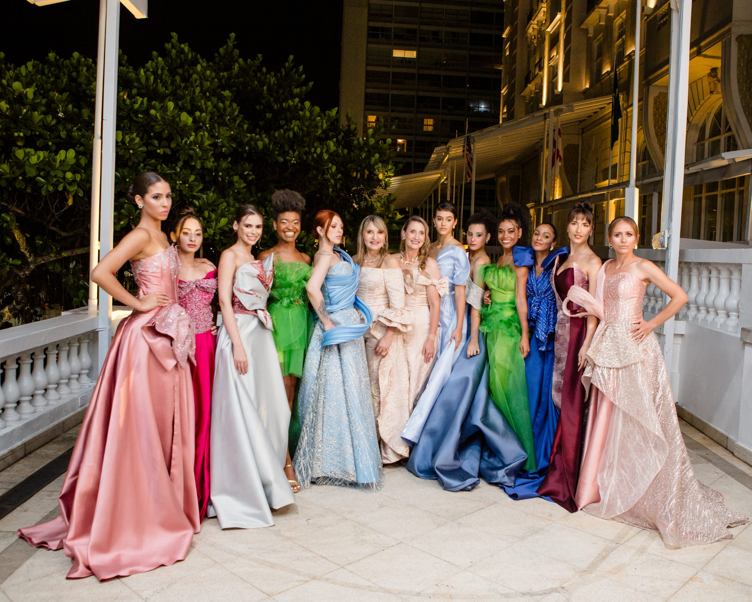 Maísa e Natália Gouveia brilham no Copacabana Palace