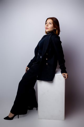 Dra. Emily Daubian e a estética que começa no sentir