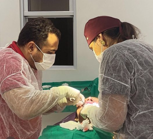 A força de um sorriso: A trajetória inspiradora da Dra. Tatiane Costa