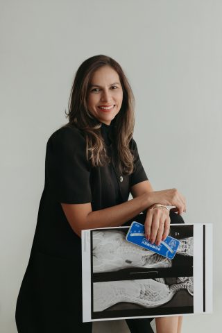 Dra. Claudia Lucena se consolida como referência no tratamento conservador da escoliose