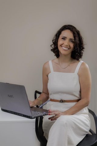 Aline Souza redefine a gestão financeira empresarial no Brasil