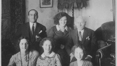 Ema Klabin com sua família na casa da Rua São Vicente de Paula, no bairro de Higienópolis, em 1935. Arquivo Ema Klabin.