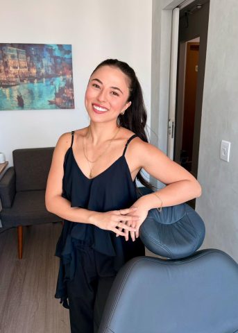 Entre técnica e sensibilidade, Dra. Fernanda Pimentel constrói uma odontologia com propósito