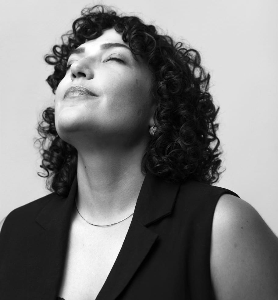 Maíra Karas transforma fotografia em ferramenta de posicionamento e identidade