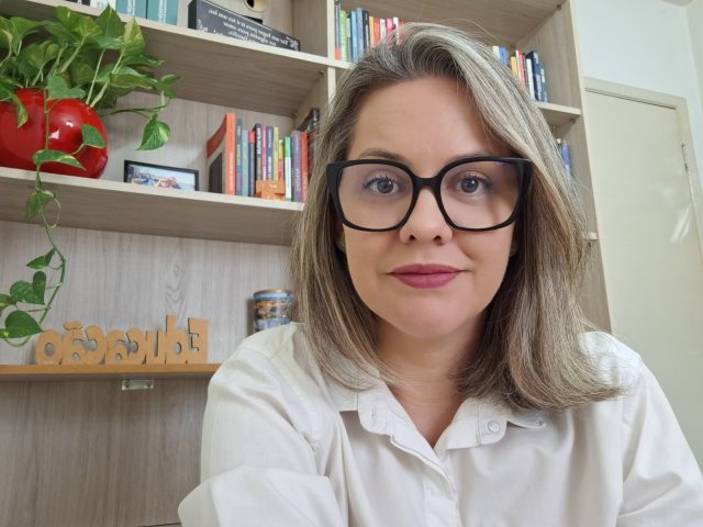 Mariana Buratto: Referência em clareza e posicionamento na engenharia