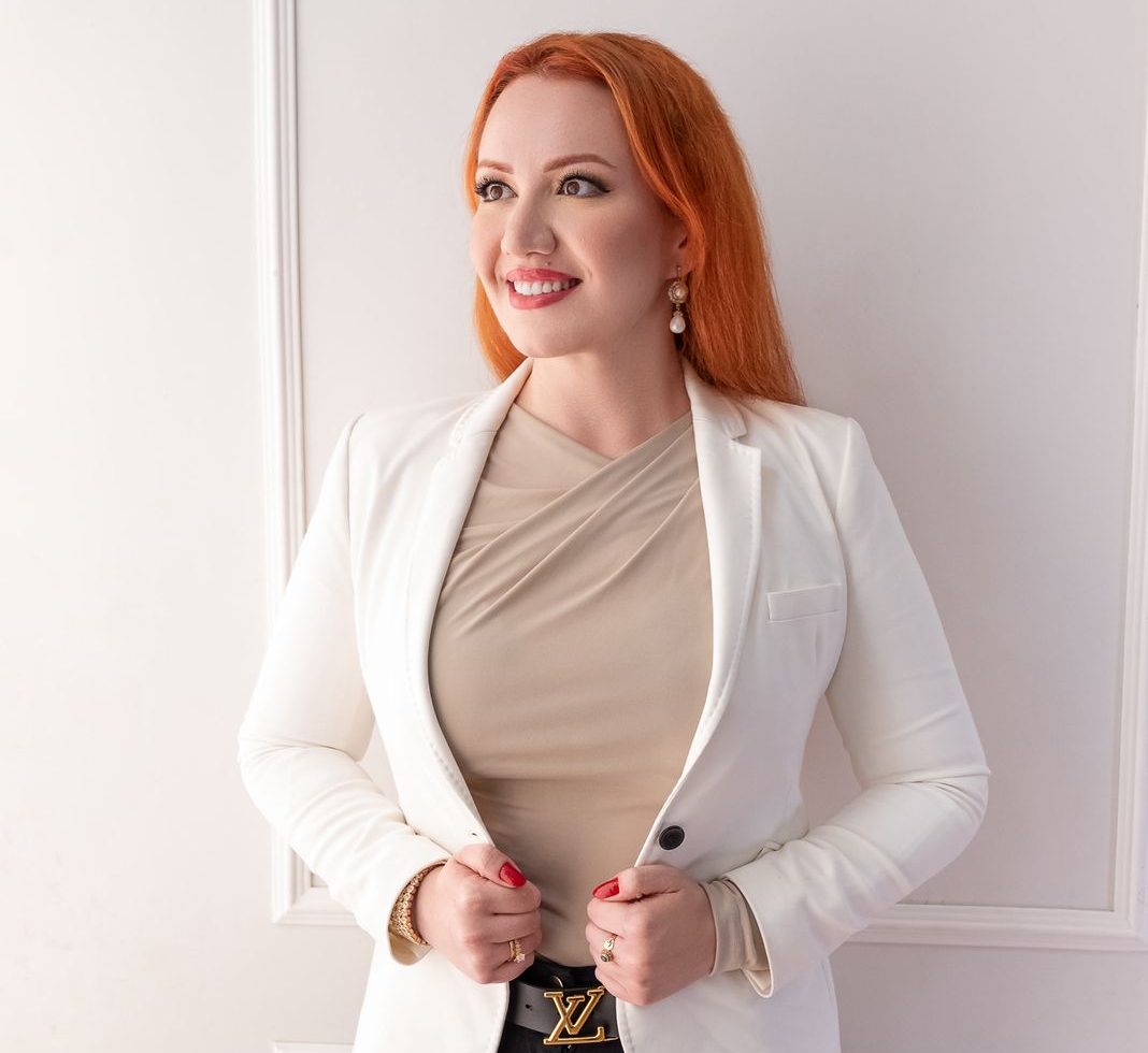 Ariane Dordetti transforma vocação em referência na estética avançada