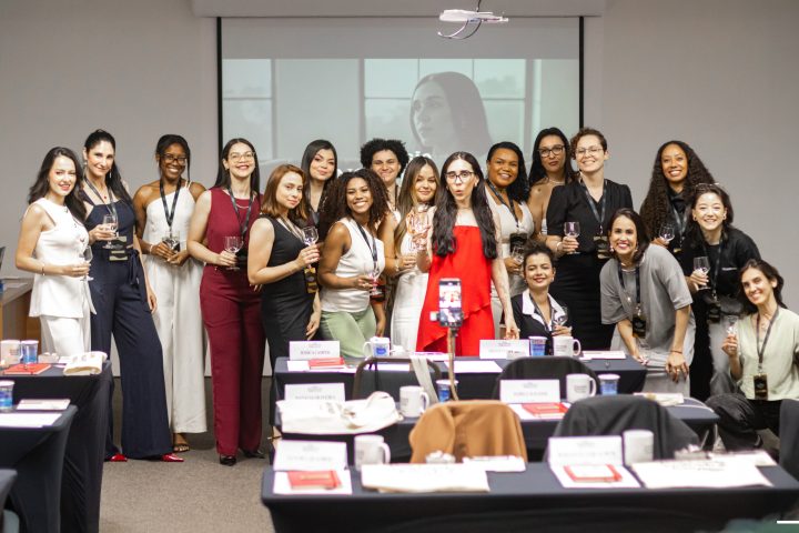 Ana Cavitioli transforma presença digital em estratégia de posicionamento